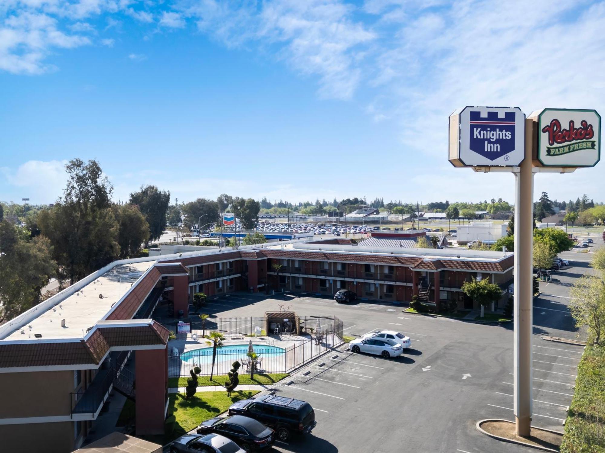 Knights Inn Madera Exterior photo